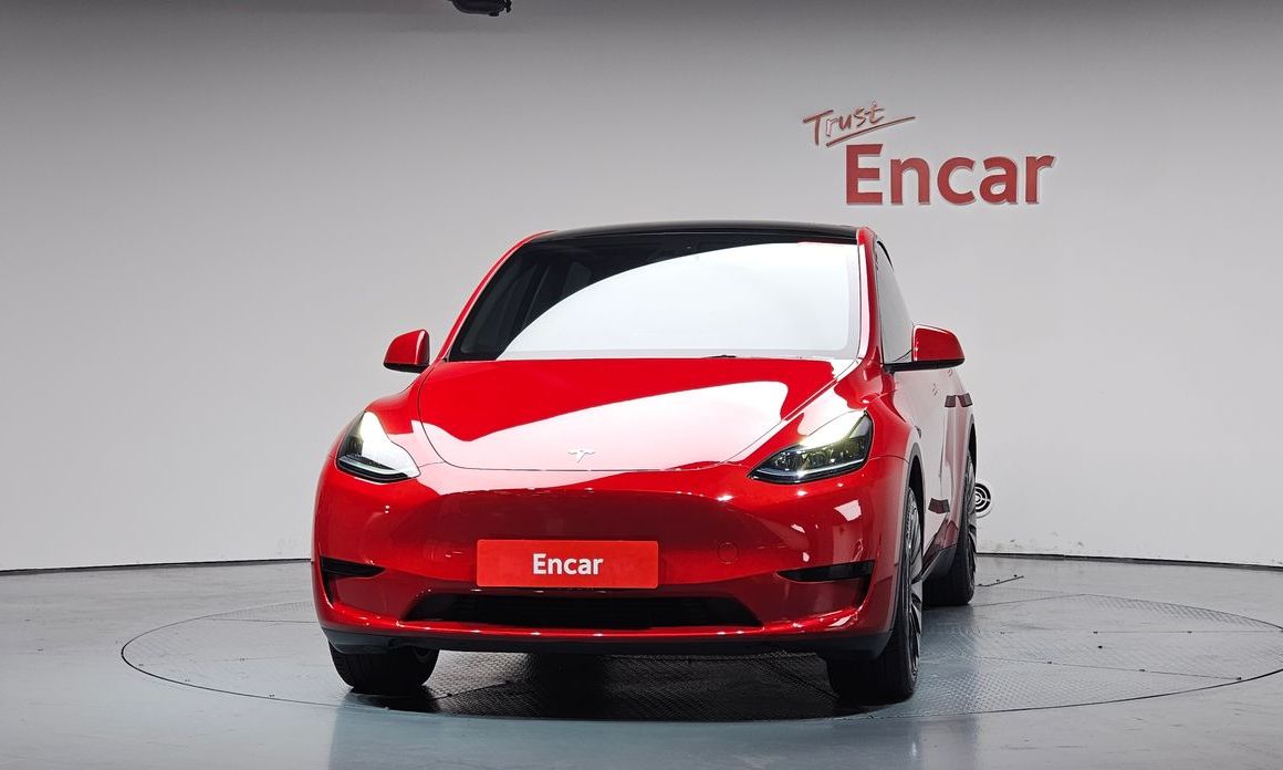 Tesla Model Y 2023