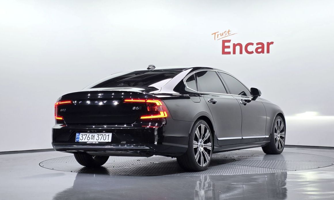Volvo S90 2023