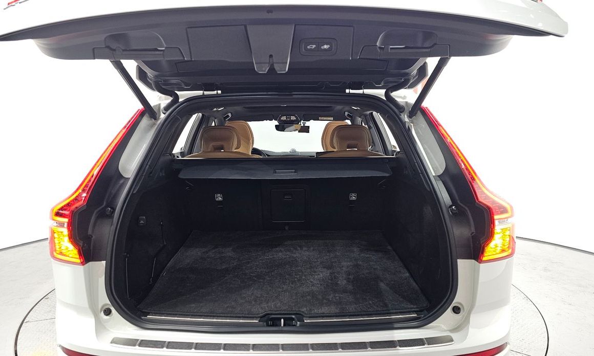 Volvo XC60 2022