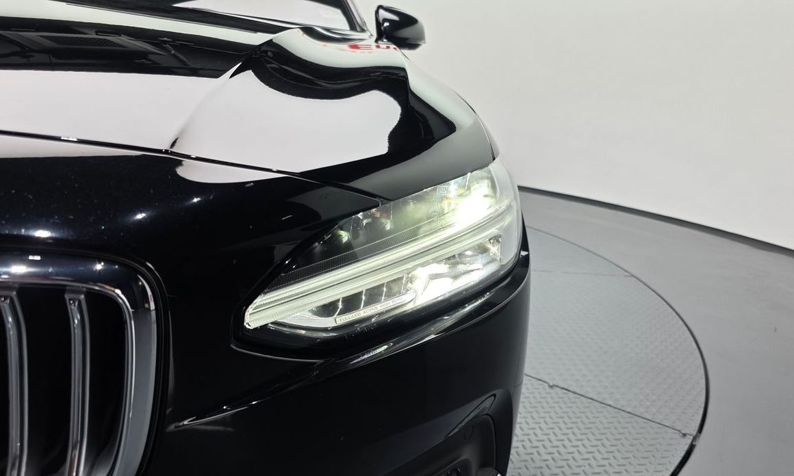 Volvo S90 2023