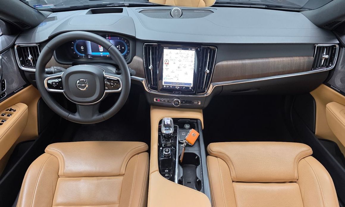 Volvo S90 2023