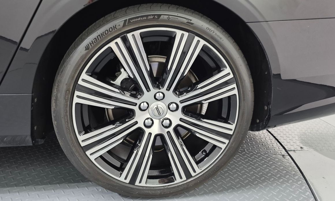 Volvo S90 2023