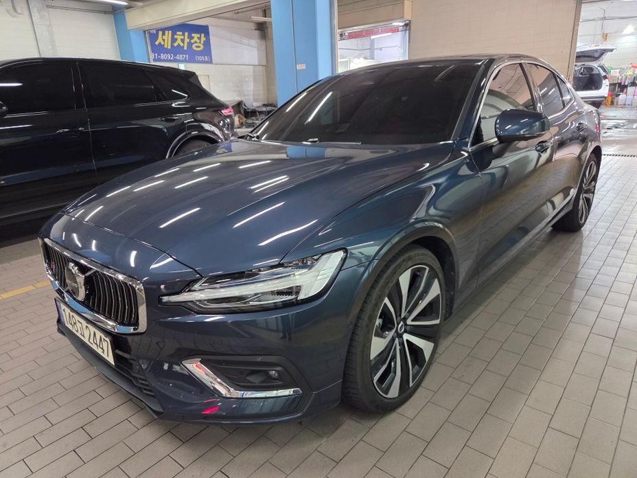 Volvo S60 2024
