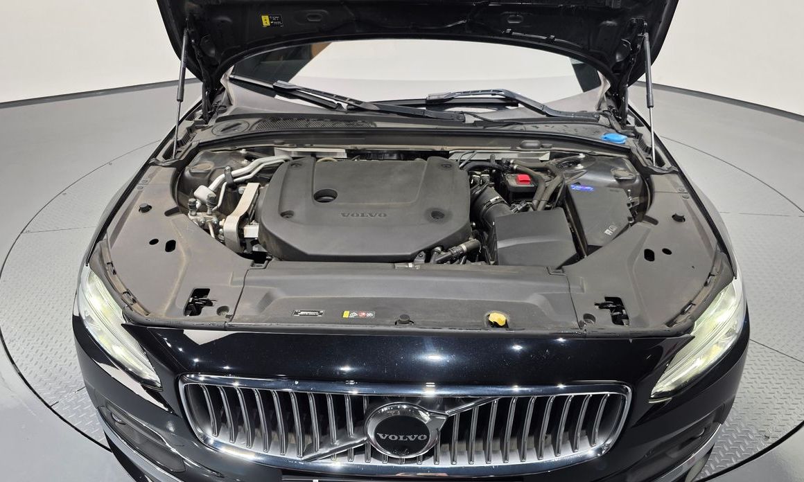 Volvo S90 2023