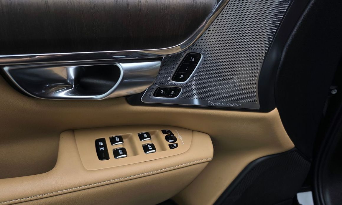 Volvo S90 2023