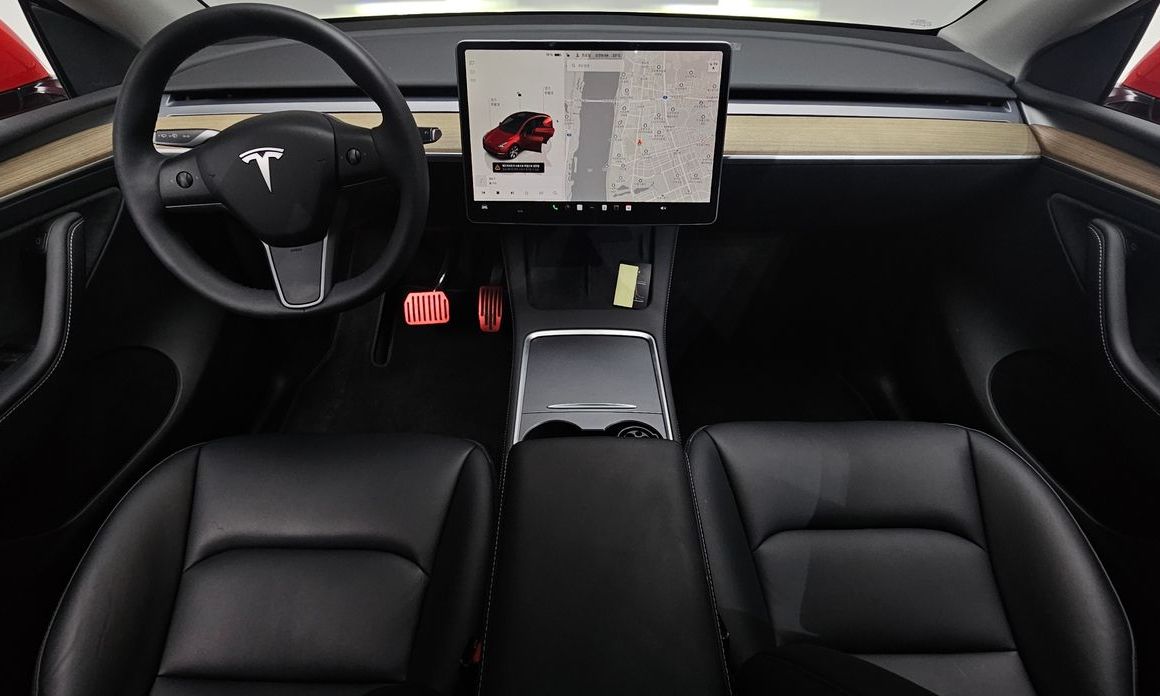Tesla Model Y 2023