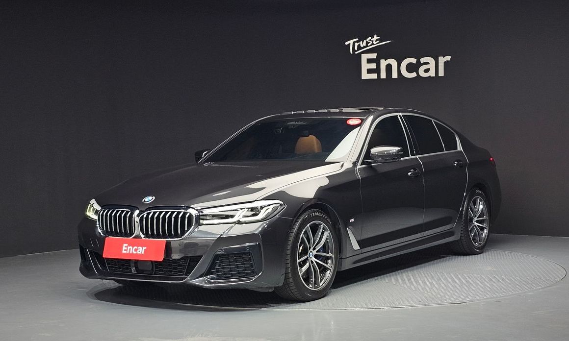 BMW 5-Series 2023