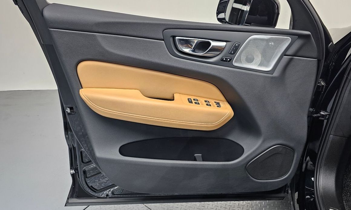 Volvo XC60 2022
