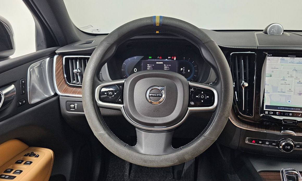 Volvo XC60 2022