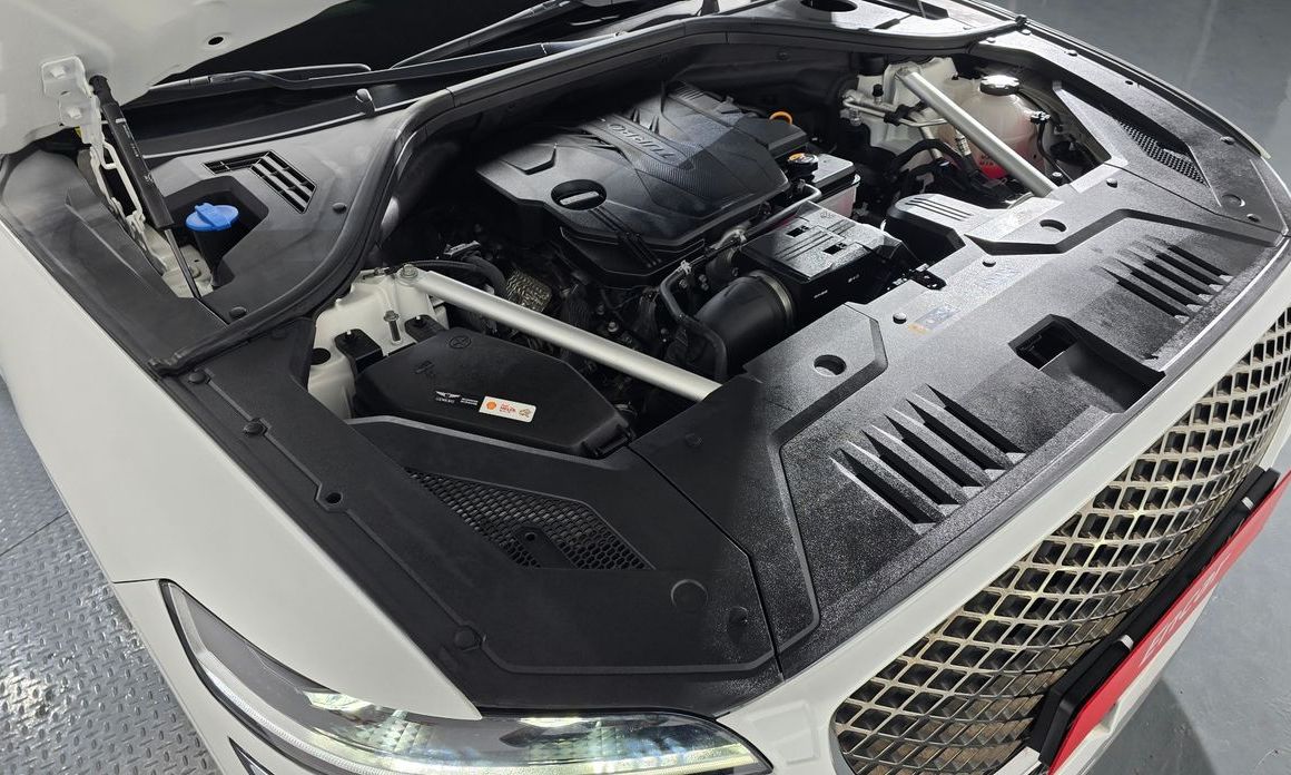 Genesis GV70 2024