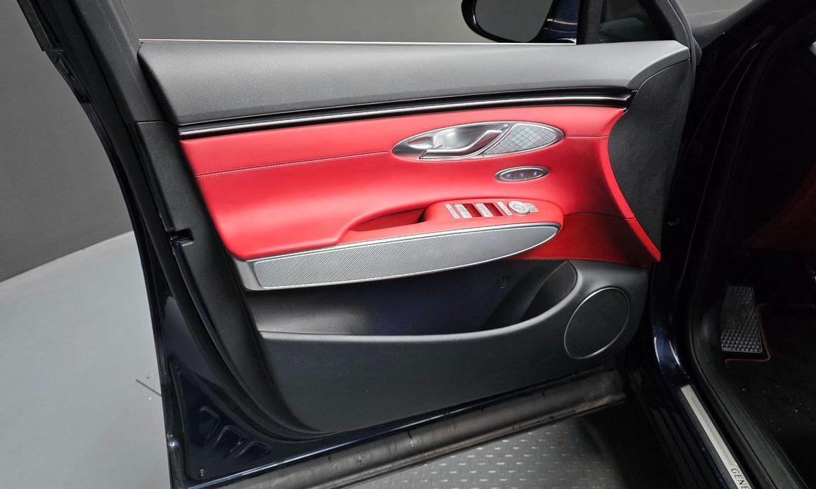 Genesis GV70 2023