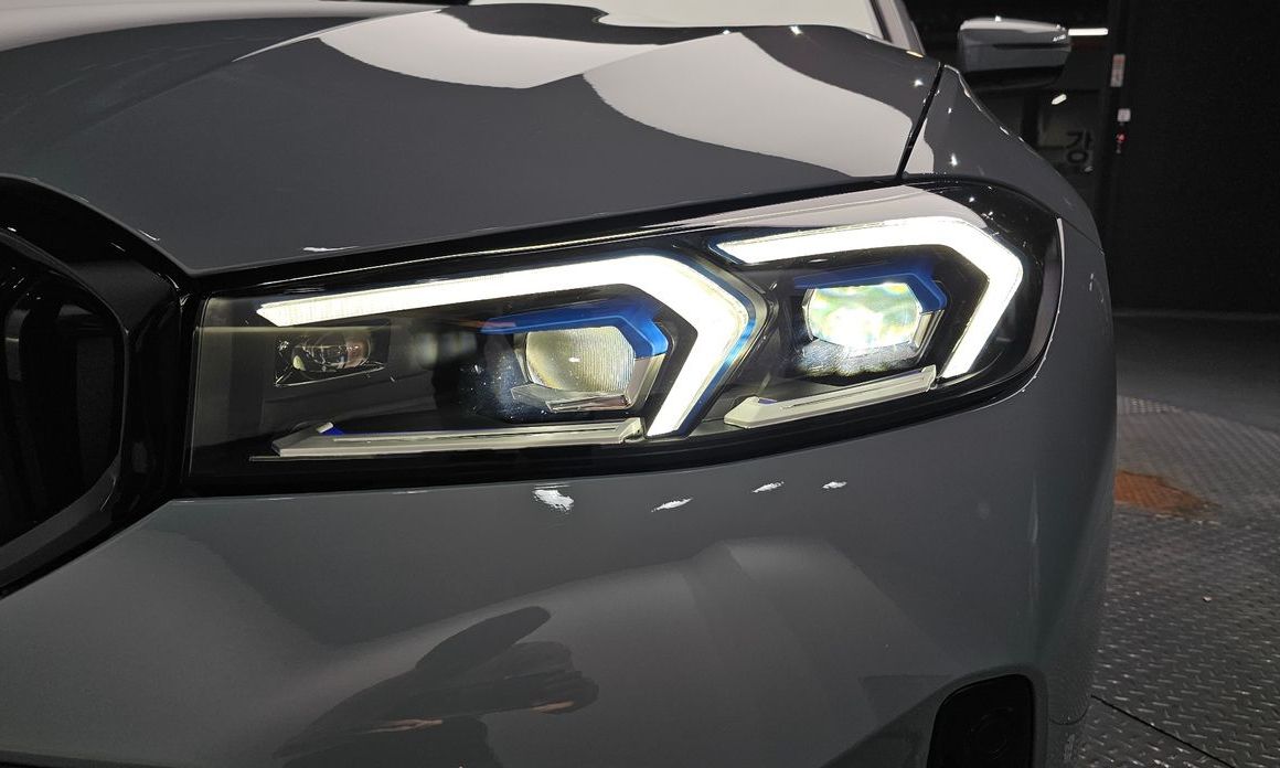BMW 3-Series 2023