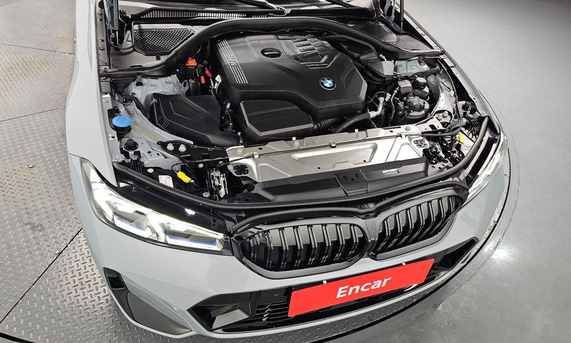 BMW 3-Series 2023
