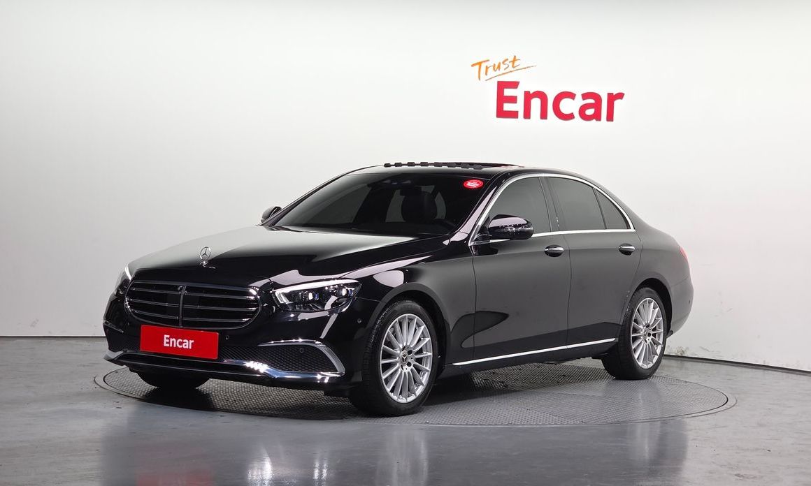 Mercedes-Benz E-Class 2022