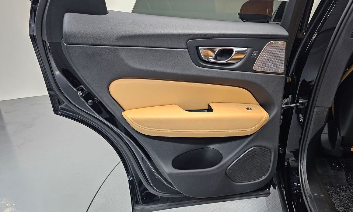 Volvo XC60 2022