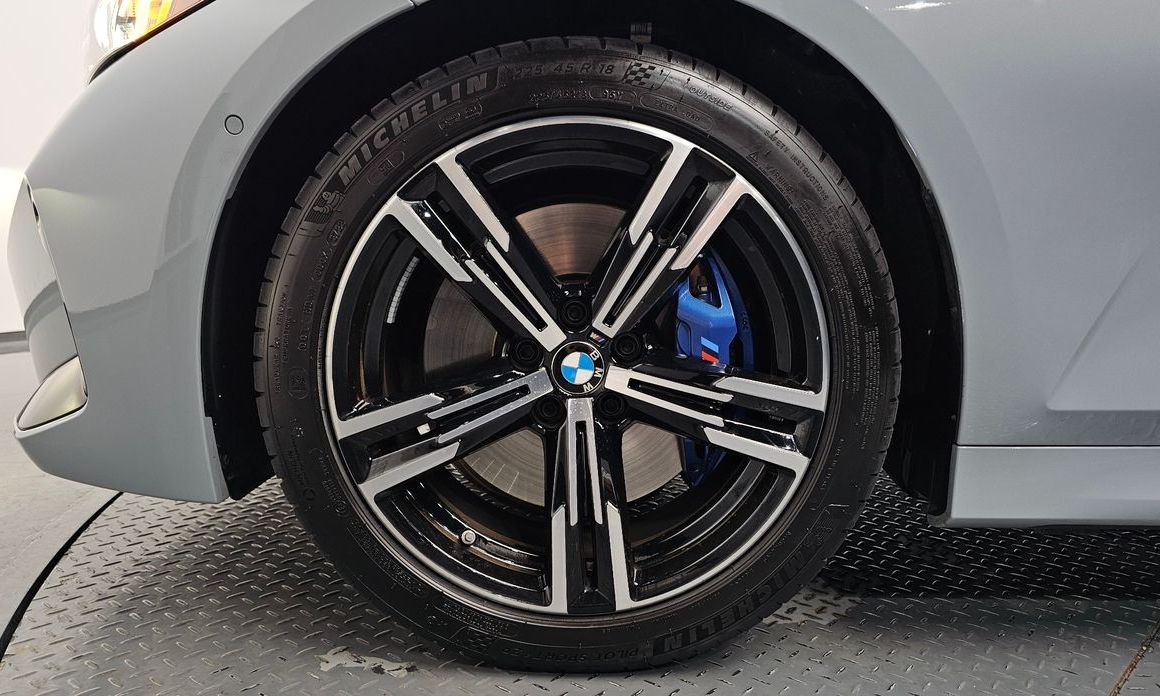 BMW 3-Series 2023