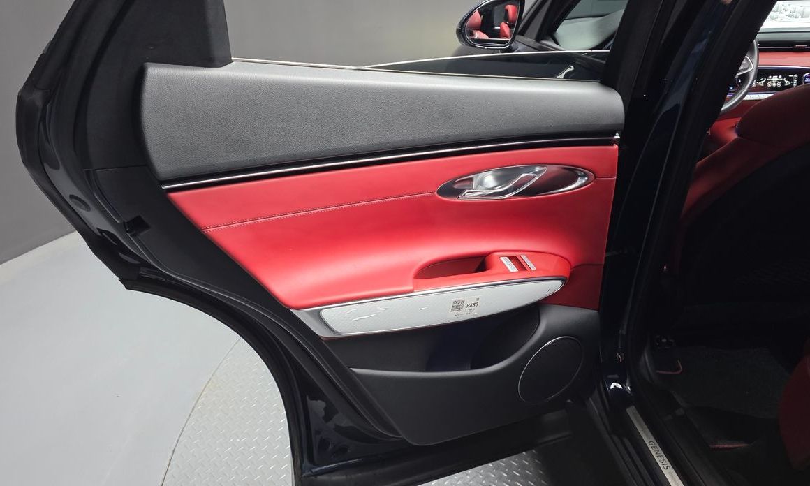 Genesis GV70 2023