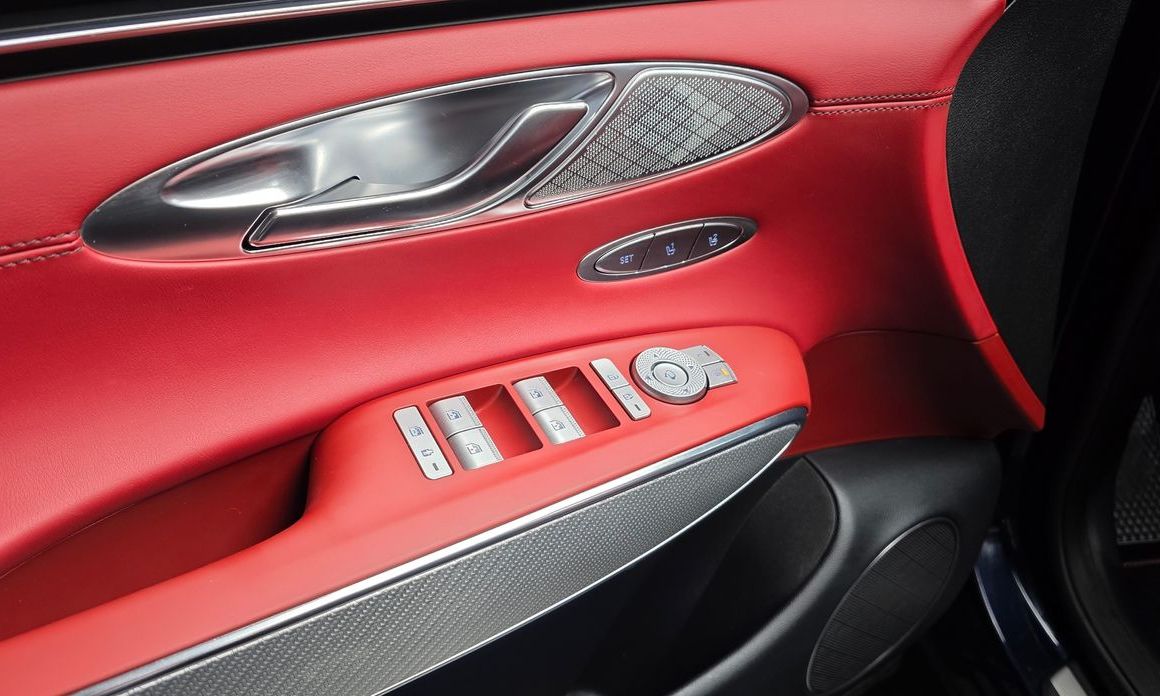 Genesis GV70 2023