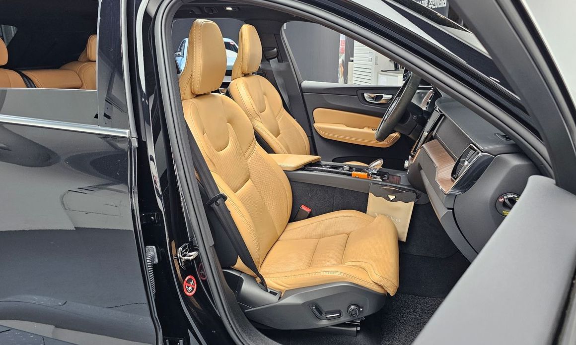 Volvo XC60 2022