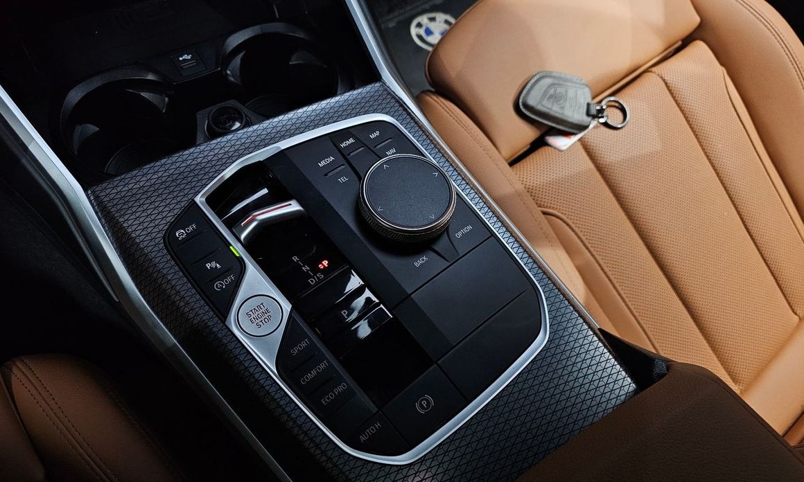 BMW 3-Series 2024