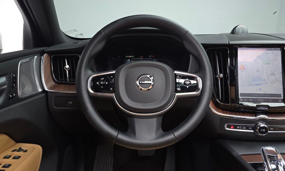 Volvo XC60 2023