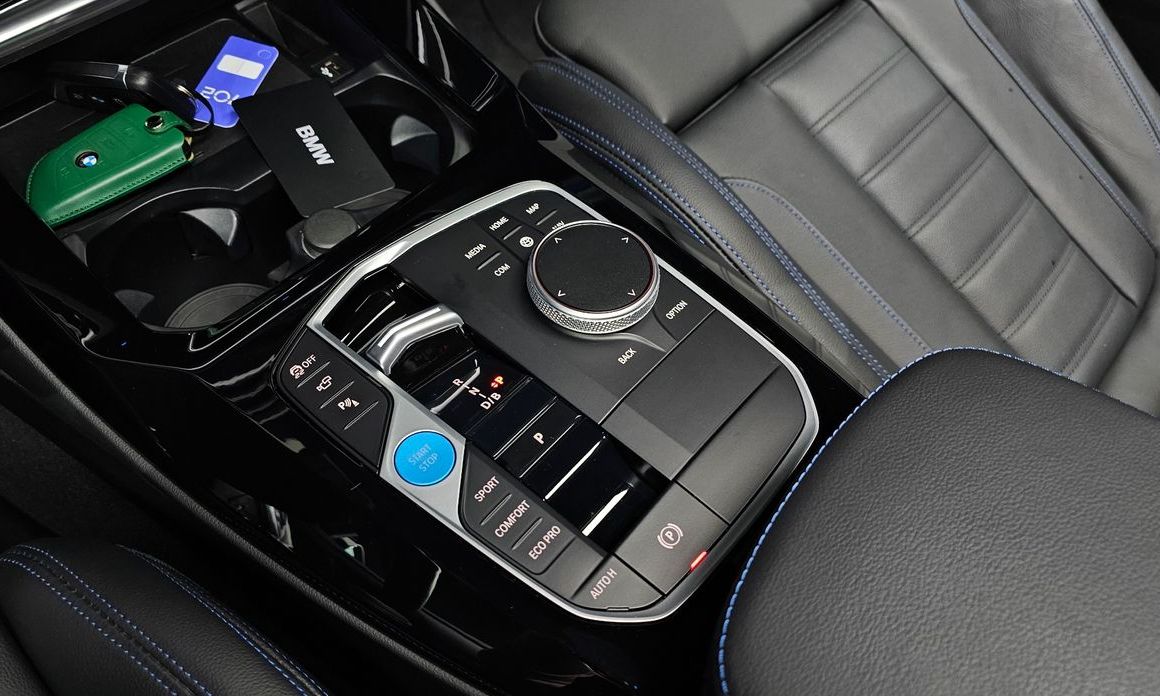 BMW iX3 2023