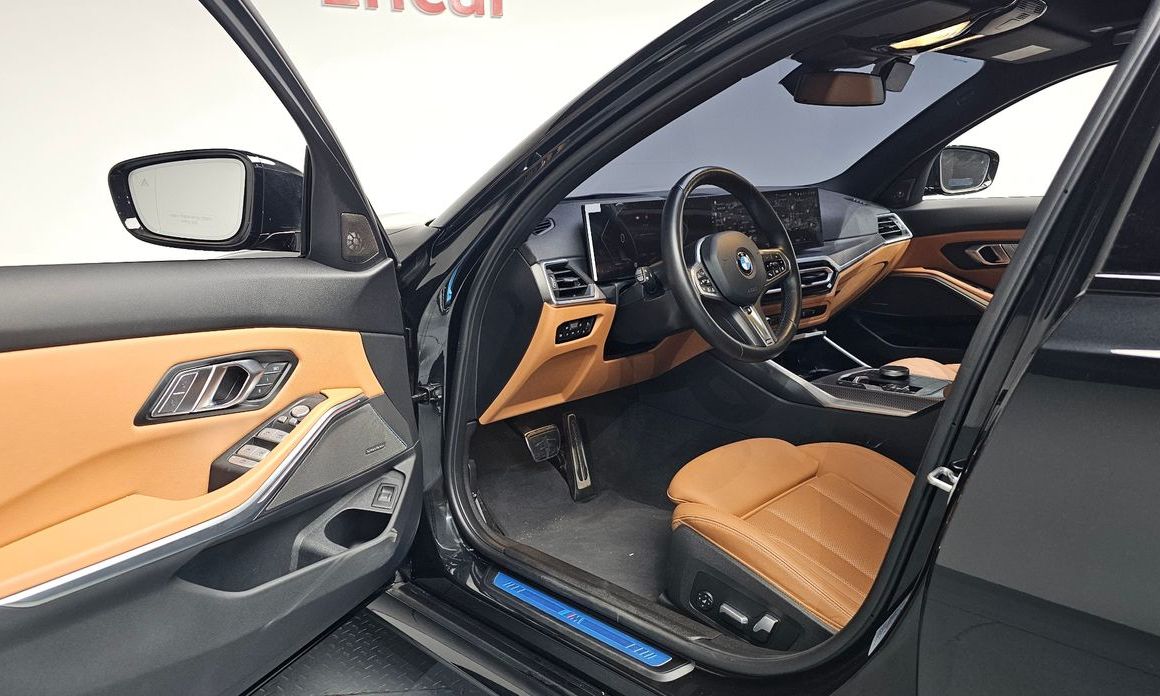 BMW 3-Series 2024