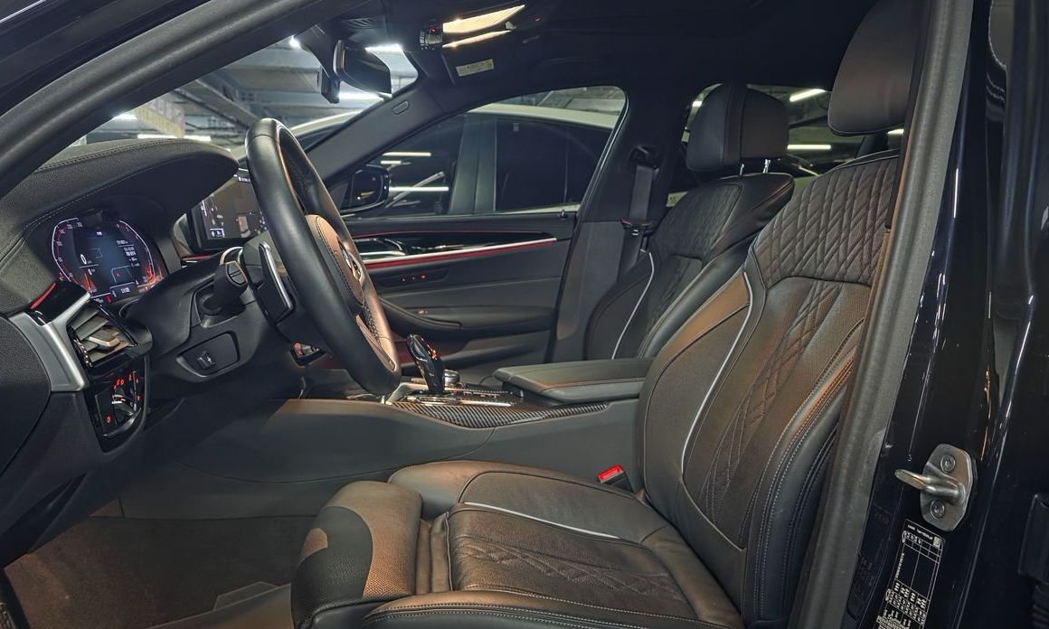 BMW 5-Series 2023