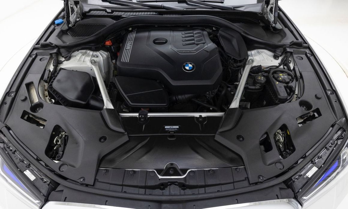 BMW 5-Series 2023