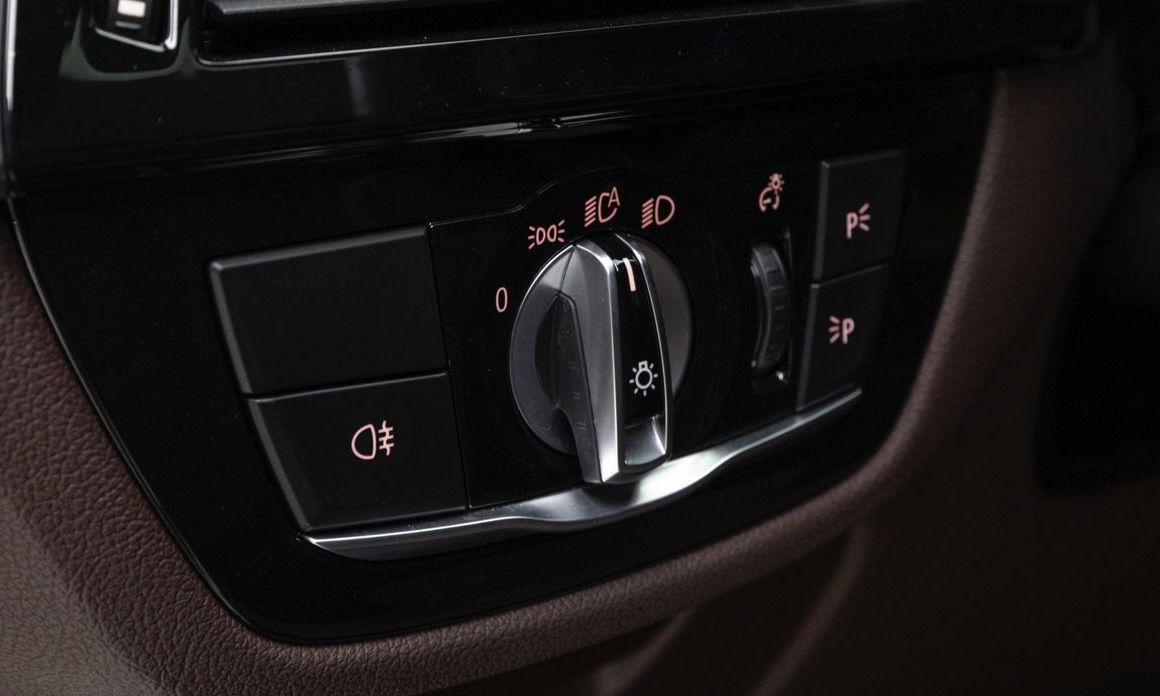 BMW 5-Series 2023