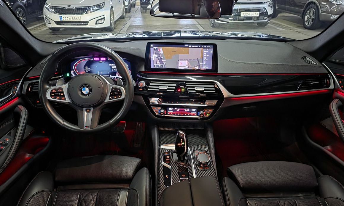 BMW 5-Series 2023