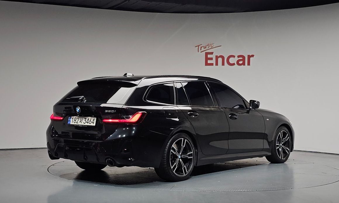 BMW 3-Series 2024