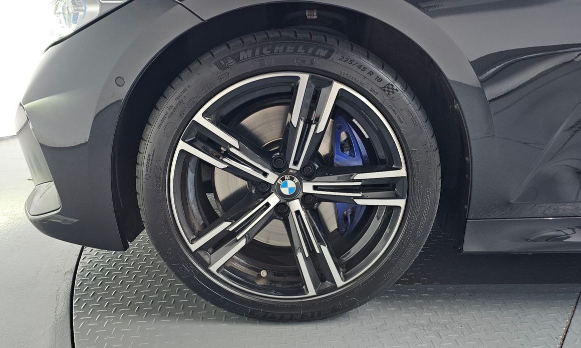 BMW 3-Series 2024