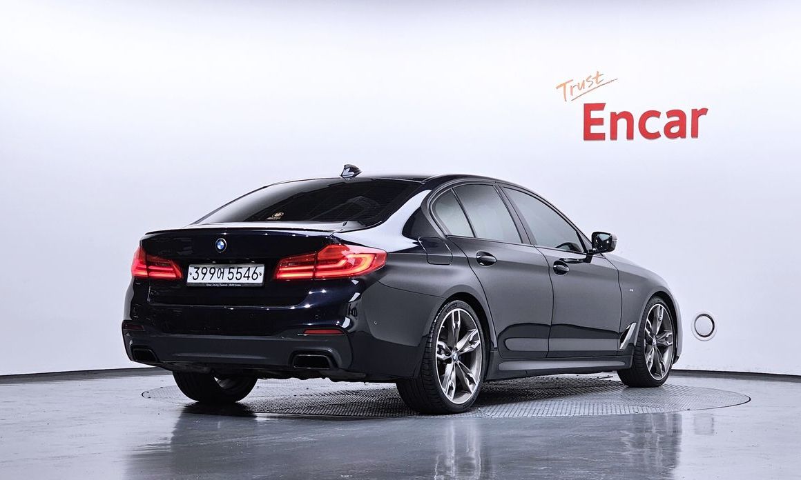 BMW 5-Series 2019