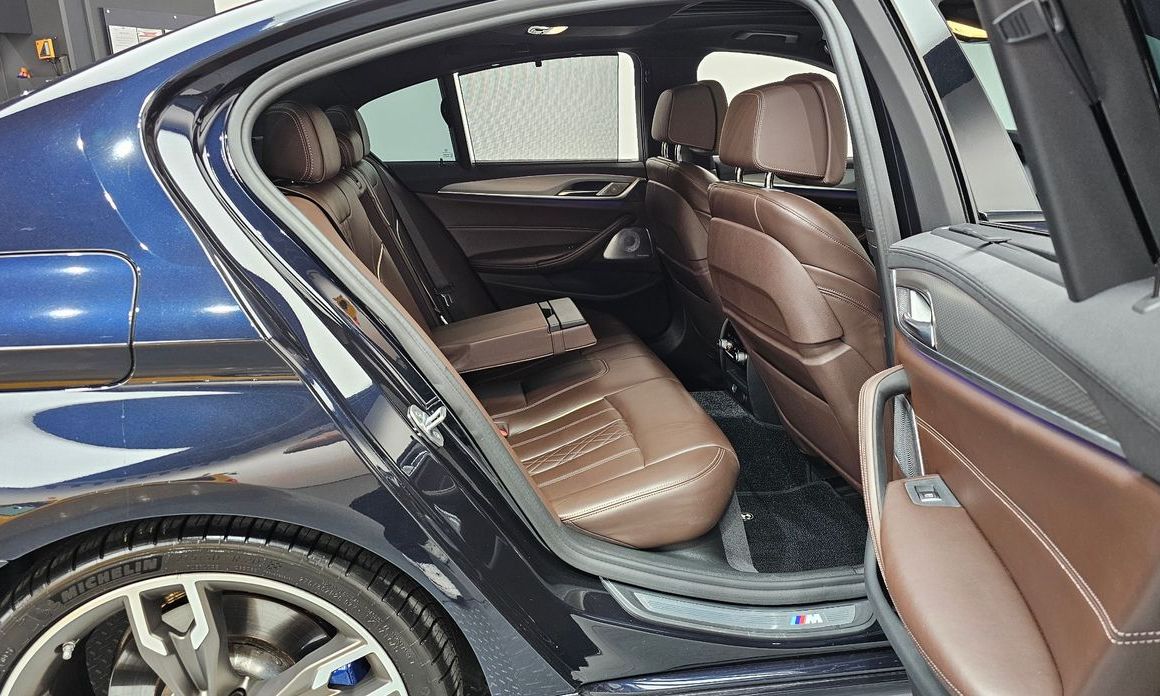 BMW 5-Series 2019