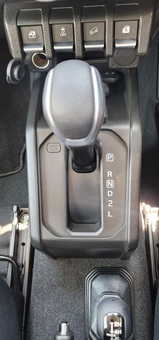 Suzuki Jimny 2023