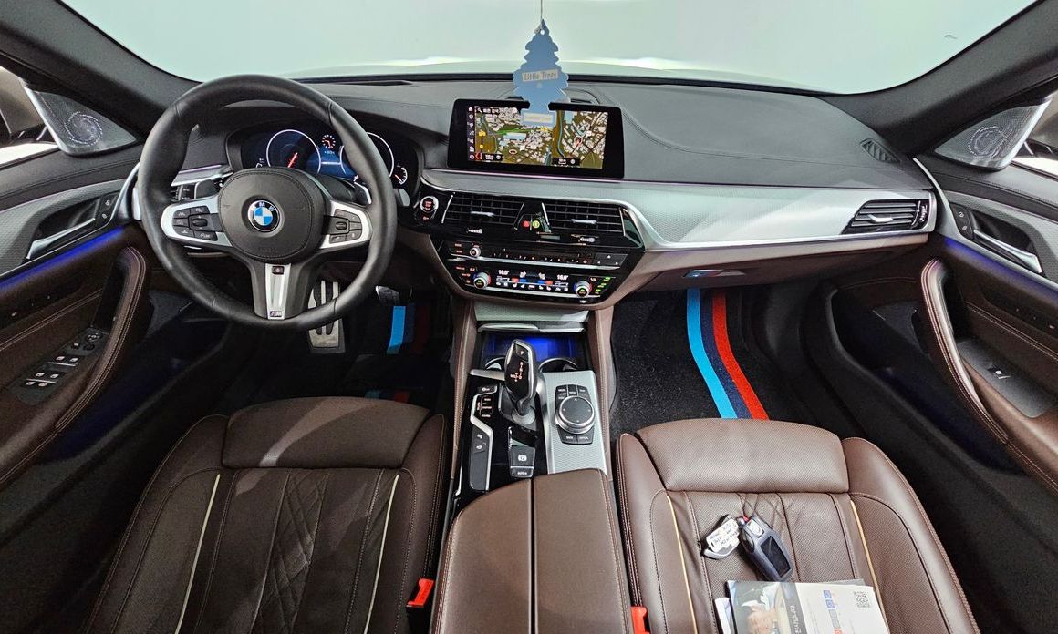 BMW 5-Series 2019