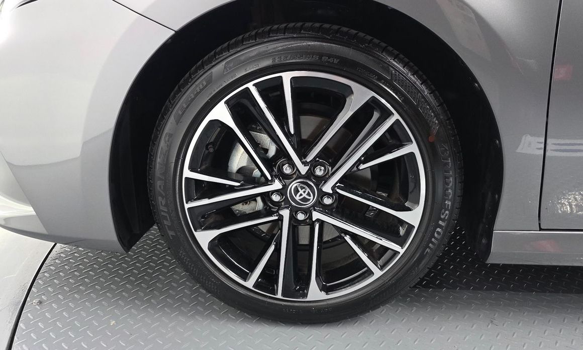 Toyota Camry 2025