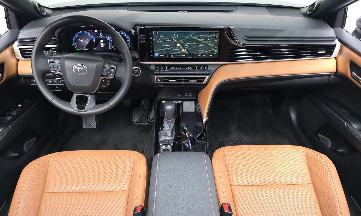 Toyota Camry 2025