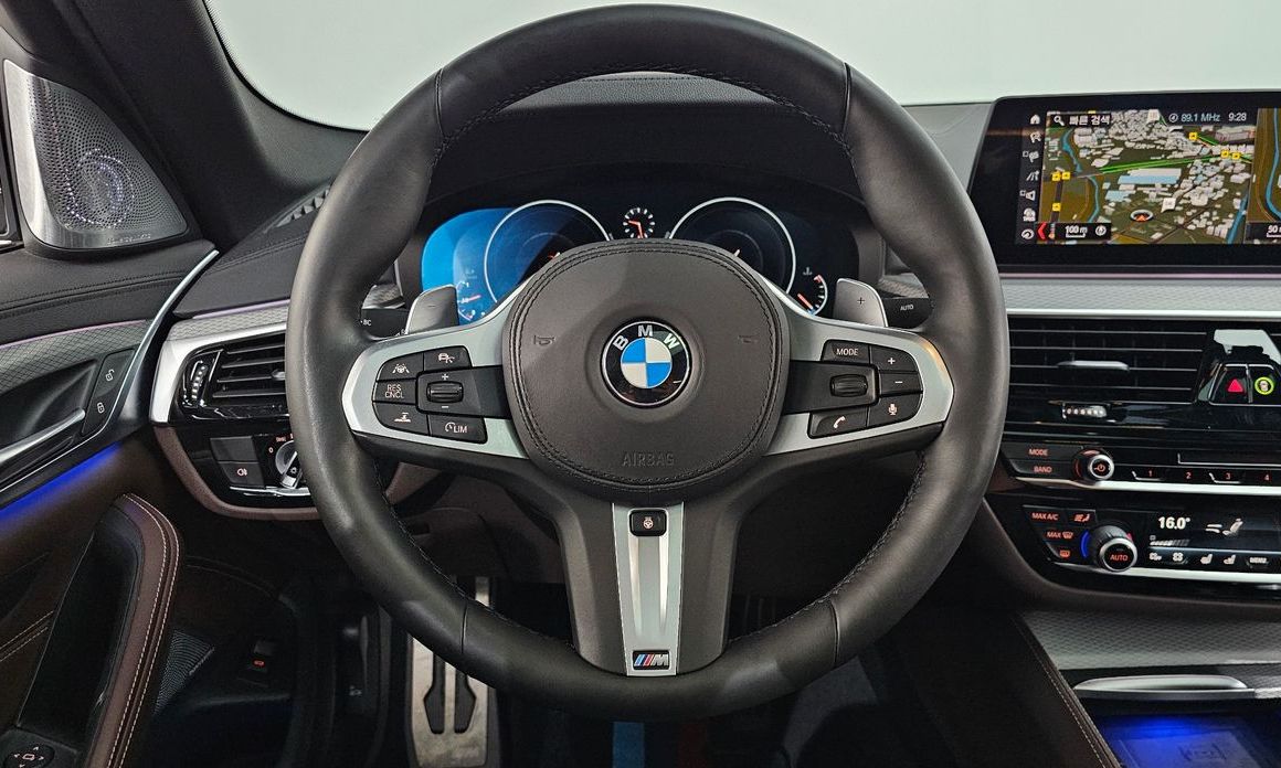 BMW 5-Series 2019