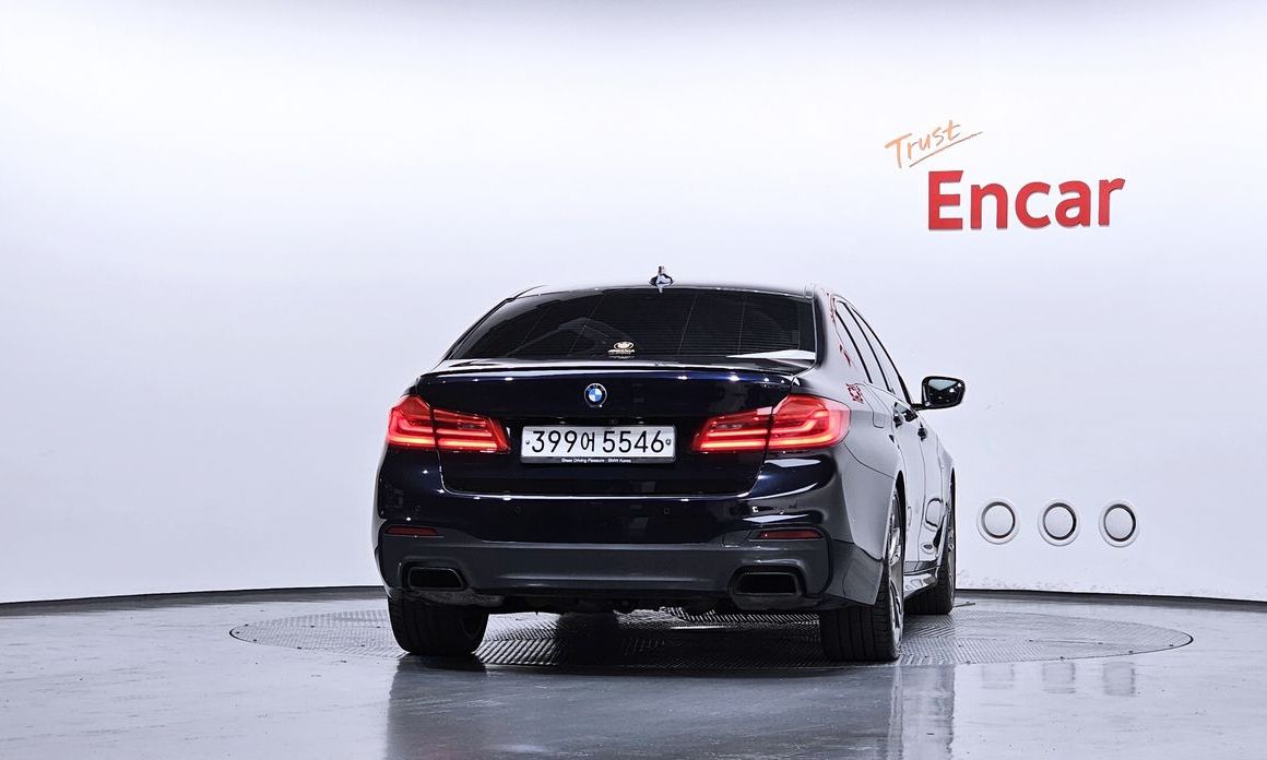 BMW 5-Series 2019
