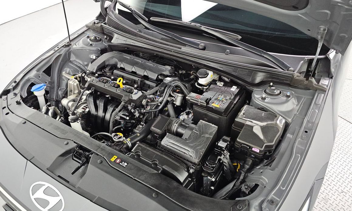 Hyundai AVANTE 2025