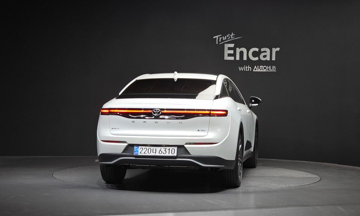 Toyota Crown 2025