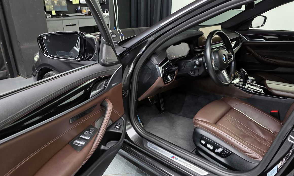BMW 5-Series 2022
