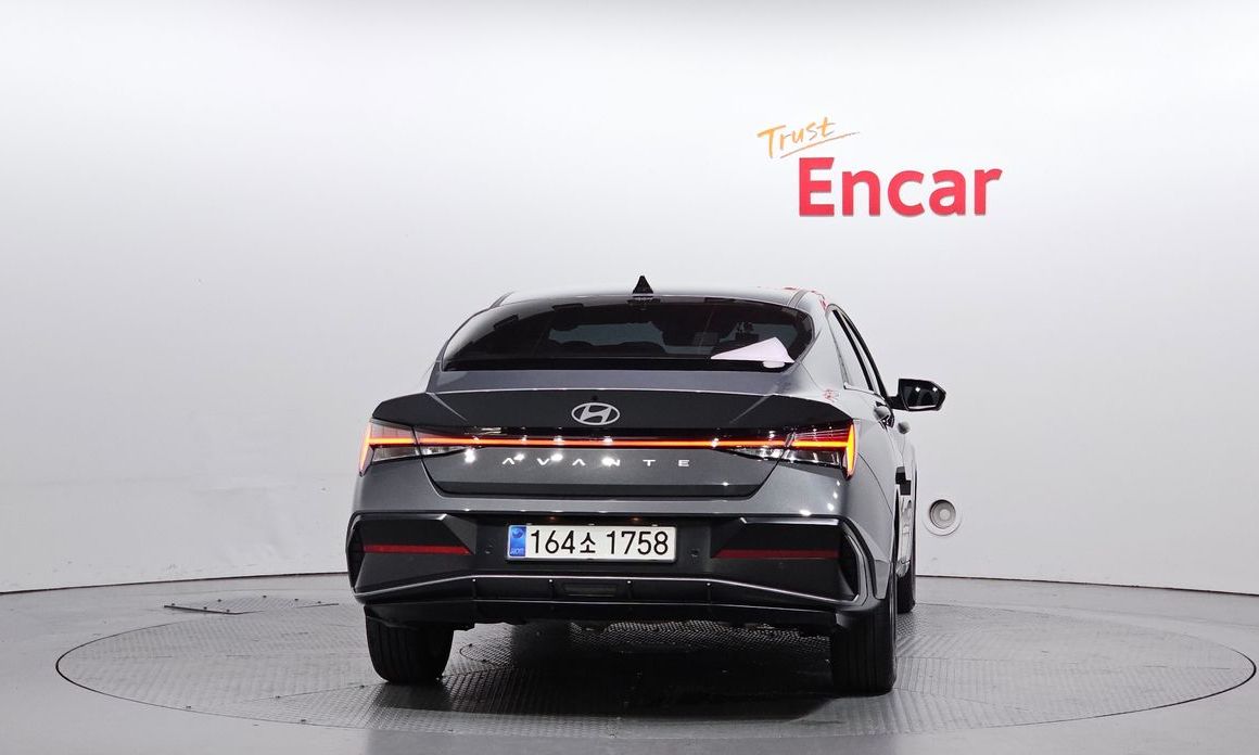 Hyundai AVANTE 2025
