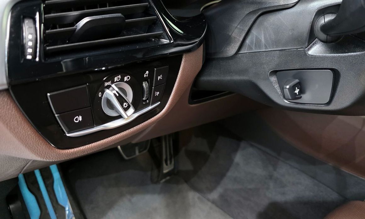 BMW 5-Series 2022