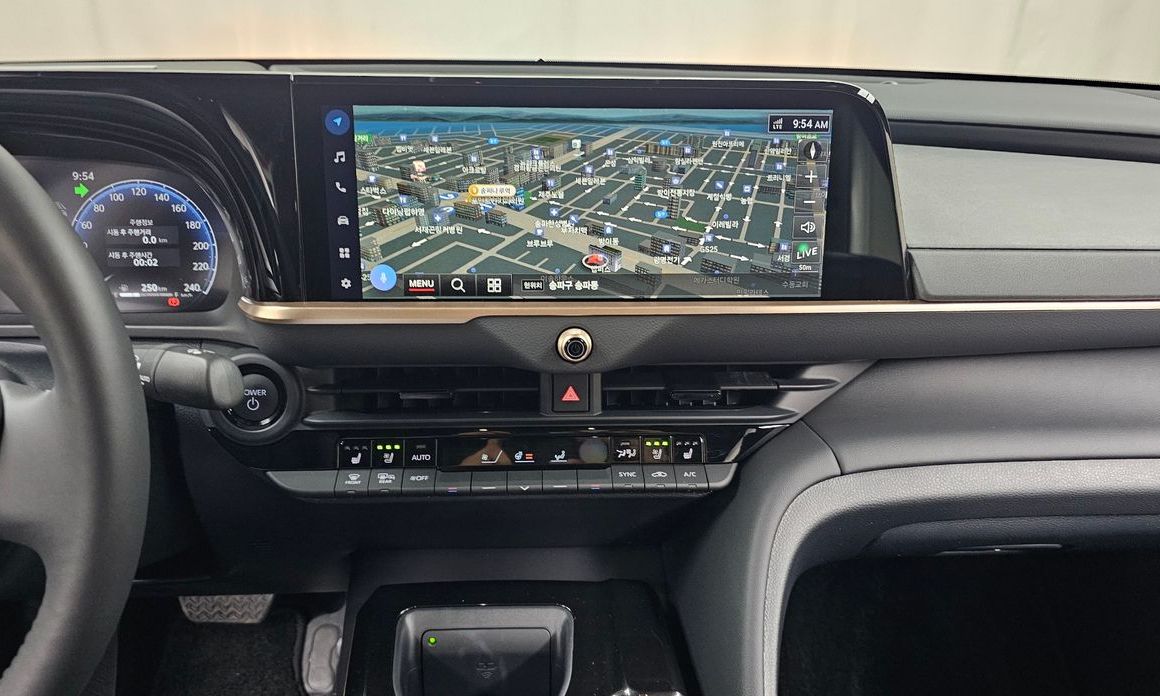 Toyota Crown 2025