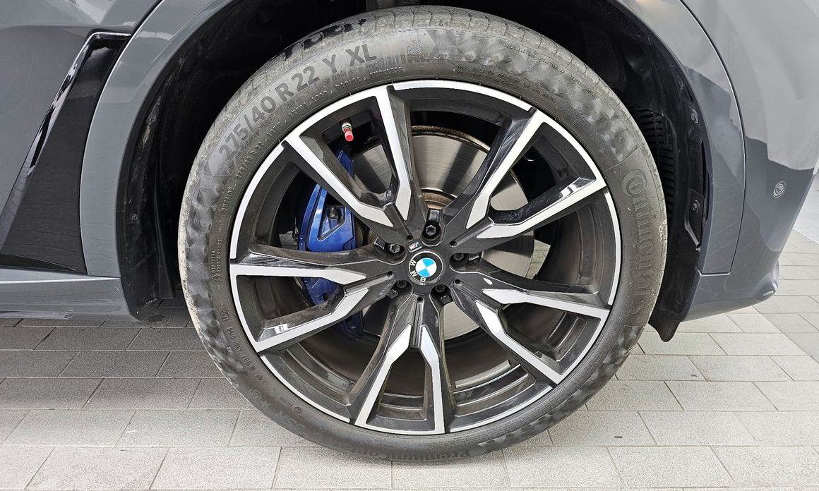 BMW X7 2022