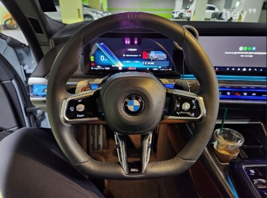 BMW 7-Series 2024