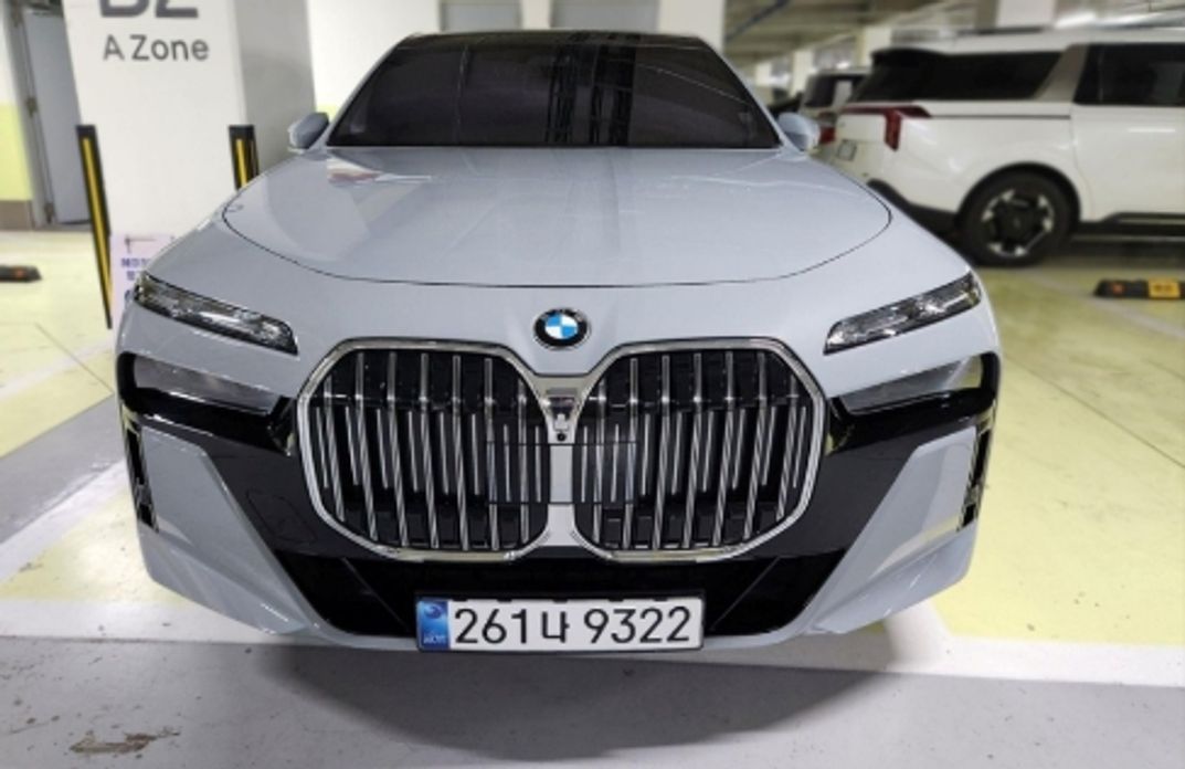 BMW 7-Series 2024